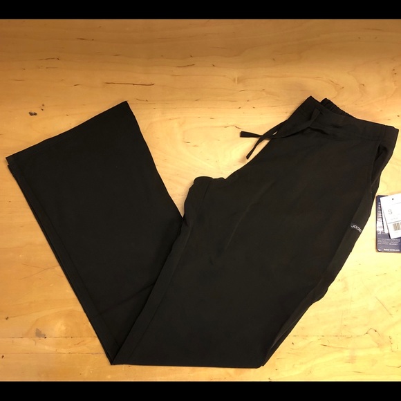 Jockey Women's Black Flare Leg Cargo Pant - Picture 2 of 6